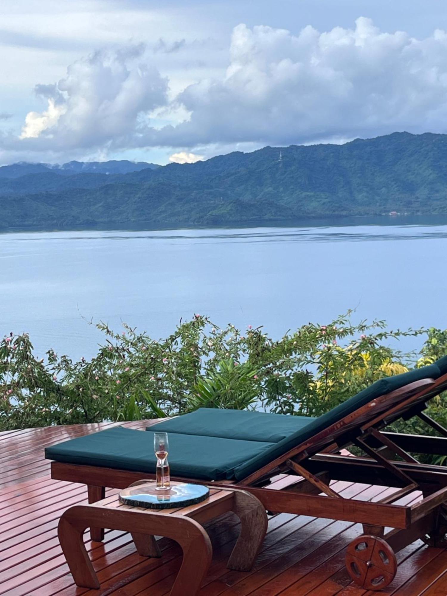 Naveria Heights Lodge Savusavu Exterior foto